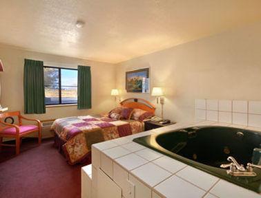 Motel Red Roof - Lancaster 2*